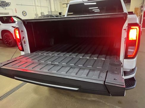 Used 2021 GMC Sierra 1500 Elevation AWD/4WD image 10