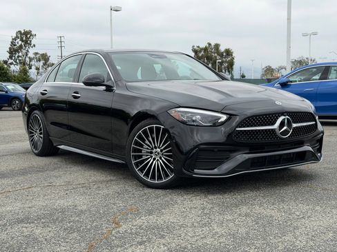 Used 2026 Mercedes-Benz C 300 4MATIC Sedan image 2