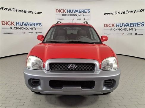 Used 2004 Hyundai Santa Fe 2WD image 2
