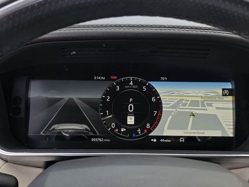 Used 2020 Land Rover Range Rover Sport HSE Dynamic image 13