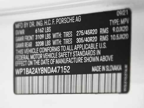 Used 2022 Porsche Cayenne Coupe image 16