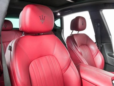 Certified 2023 Maserati Levante GT AWD/4WD image 23