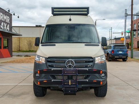 Used 2020 Mercedes-Benz Sprinter 2500 w/ Driver Convenience Package image 9