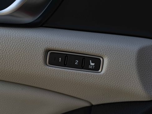 Certified 2018 Honda Accord Touring image 37