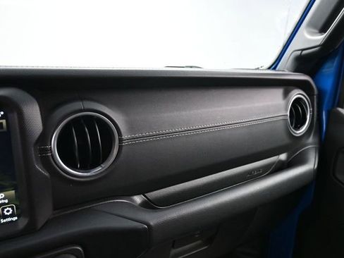 Used 2023 Jeep Wrangler Unlimited Sahara w/ Cold Weather Group image 20