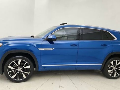 Used 2025 Volkswagen Atlas Cross Sport SEL Premium R-Line AWD/4WD image 3