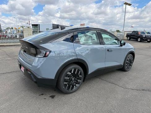 New 2026 Nissan Leaf Platinum+ w/ Cargo Package (Platinum+) image 6
