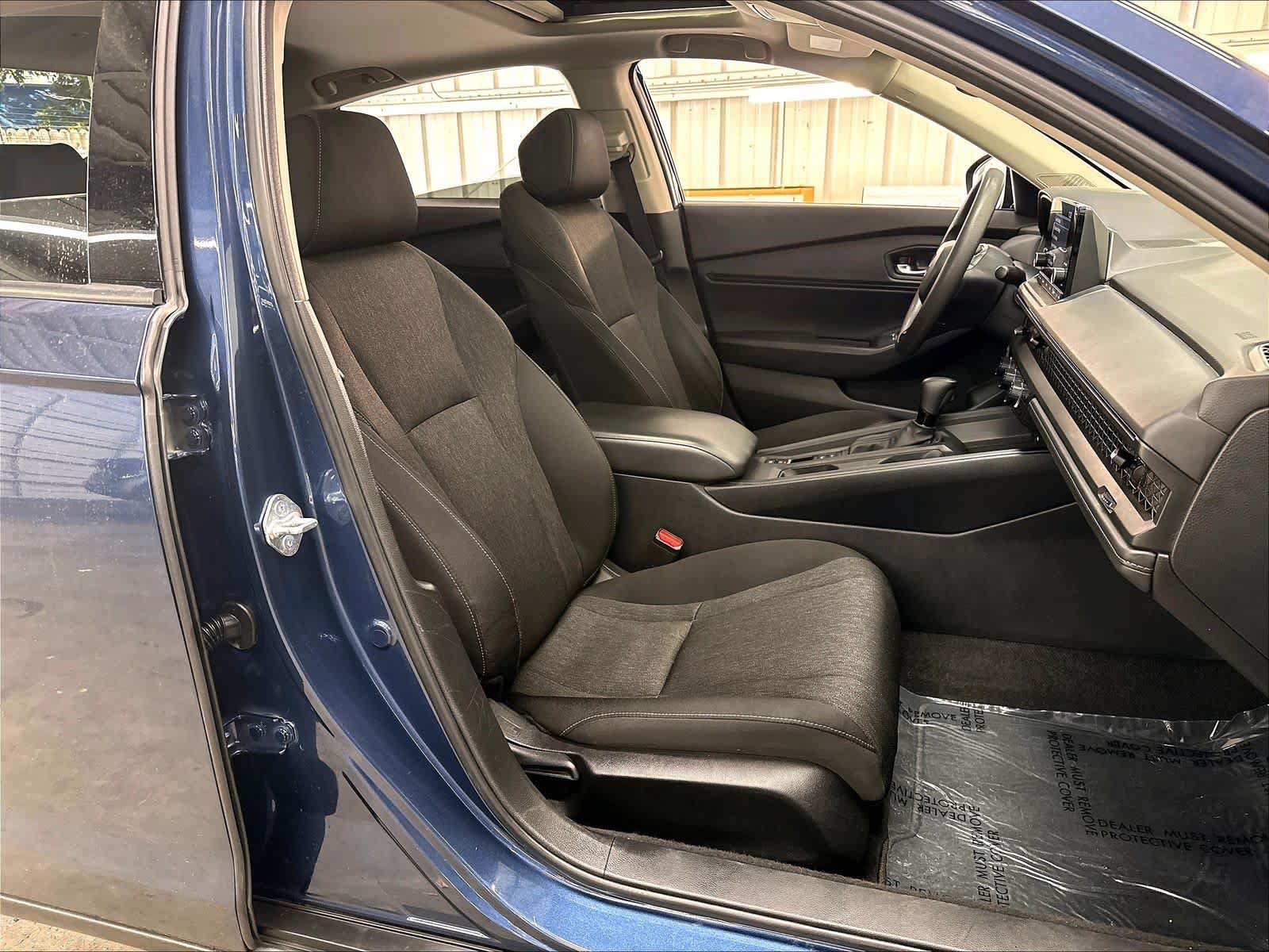 Used 2023 Honda Accord EX image 30