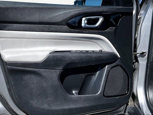 Used 2022 Jeep Compass Limited AWD/4WD image 23