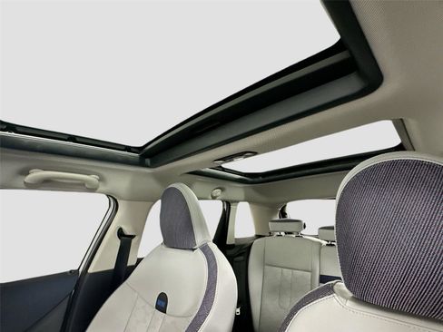 Certified 2025 MINI Cooper S FWD image 21