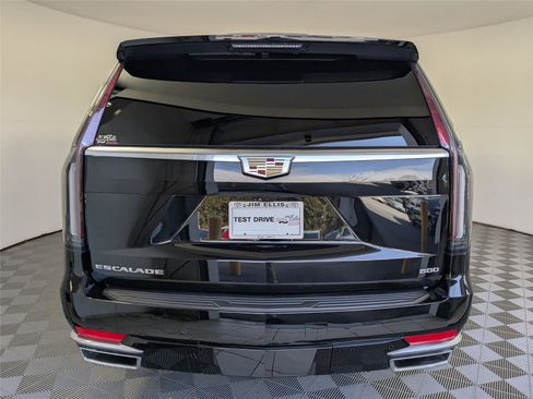 Used 2023 Cadillac Escalade ESV Premium Luxury image 7