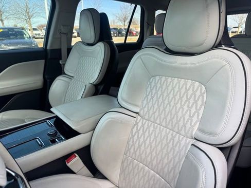 Used 2020 Lincoln Aviator Black Label w/ Dynamic Handling Package image 21