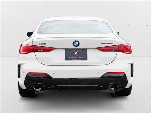 Certified 2025 BMW 440i xDrive Coupe w/ Premium Package image 6