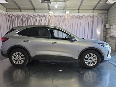 Used 2024 Ford Escape Active FWD image 9
