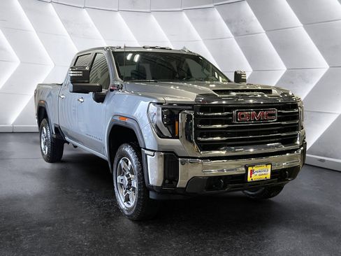 Used 2024 GMC Sierra 3500 SLT AWD/4WD image 8