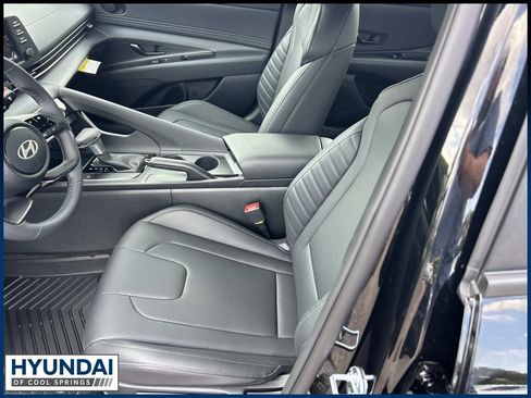 New 2026 Hyundai Elantra SEL Sport FWD image 15