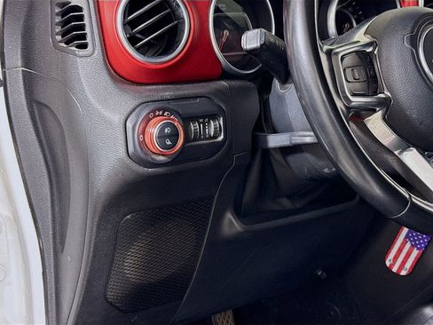 Used 2020 Jeep Gladiator Rubicon w/ Trailer Tow Package image 8