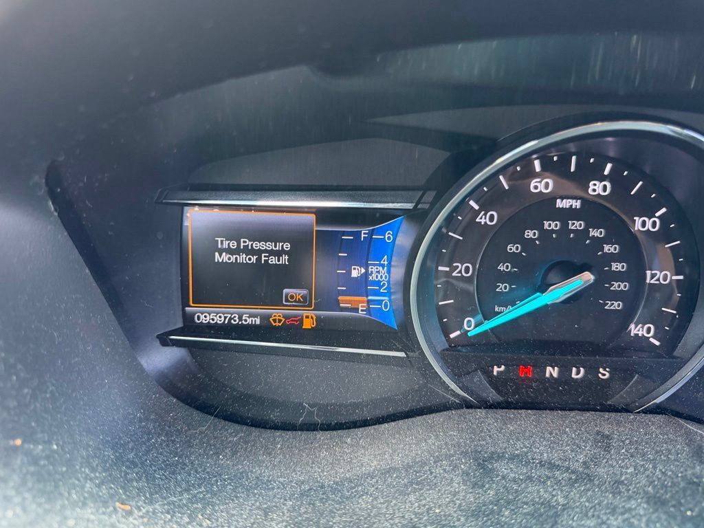 Used 2016 Ford Explorer Limited FWD image 30