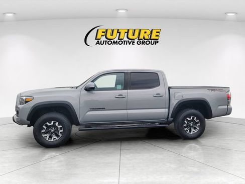 Used 2020 Toyota Tacoma TRD Off-Road w/ TRD Premium Off Road Package RWD image 6