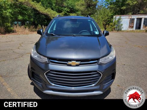 Used 2017 Chevrolet Trax LT FWD image 10
