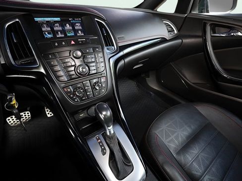 Used 2018 Buick Cascada Sport Touring w/ Dark Effects Package image 19