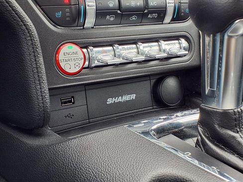 Used 2017 Ford Mustang Premium image 12