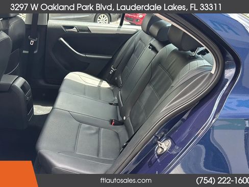 Used 2014 Volkswagen Jetta SE FWD image 26