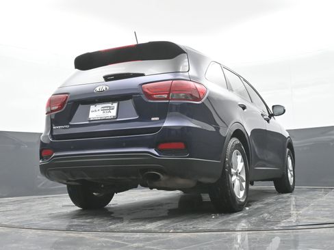 Used 2020 Kia Sorento LX w/ LX I4 Convenience Package image 45