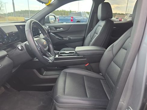 Used 2025 Chevrolet Equinox LT w/ Convenience Package II AWD/4WD image 10
