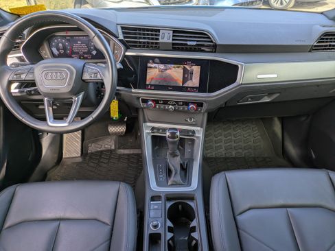 Used 2022 Audi Q3 2.0T Premium Plus image 17