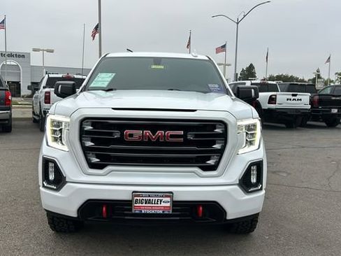 Used 2022 GMC Sierra 1500 AT4 w/ AT4 Preferred Package image 9