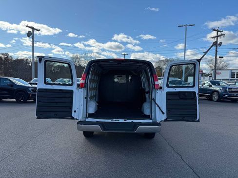 Used 2025 GMC Savana 2500 w/ Driver Convenience Package RWD image 12