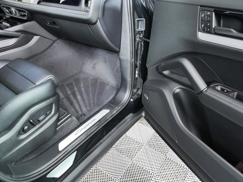 New 2026 Porsche Cayenne AWD/4WD image 26