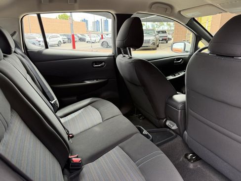 Used 2025 Nissan Leaf S FWD image 35