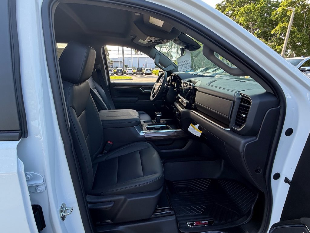 New 2026 Chevrolet Silverado 1500 RST AWD/4WD image 14