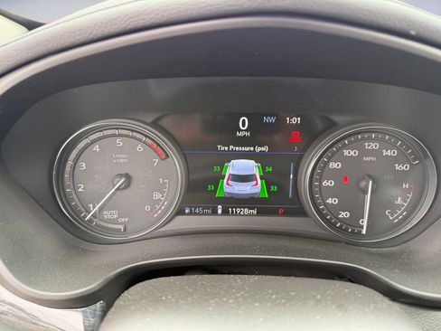 Used 2023 Cadillac XT4 Premium Luxury w/ Technology Package FWD image 28