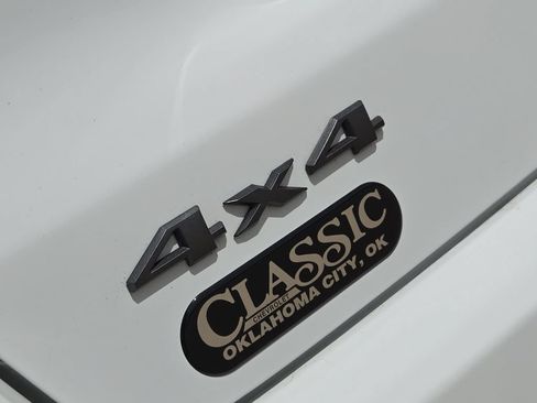 Used 2024 Jeep Compass Trailhawk AWD/4WD image 31