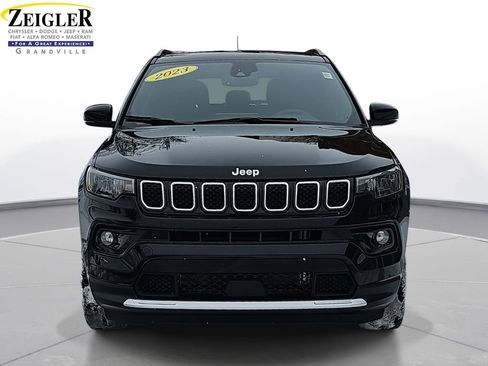 Used 2023 Jeep Compass Limited w/ Elite Group image 2