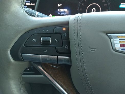 Used 2024 Cadillac Escalade Sport Platinum w/ LPO, ONYX Package image 19