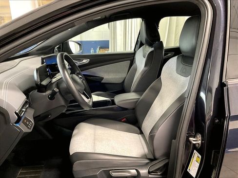 Used 2023 Volkswagen ID.4 Pro AWD/4WD image 10