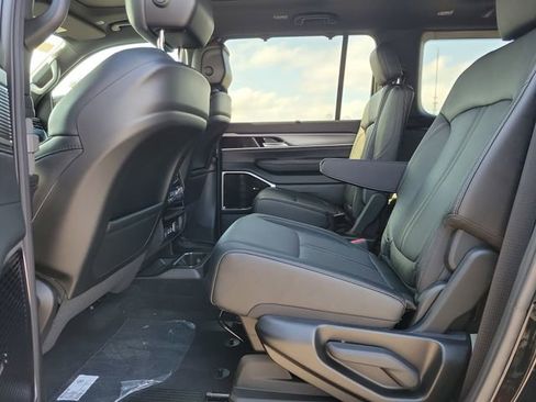New 2026 Jeep Grand Wagoneer Limited AWD/4WD image 9