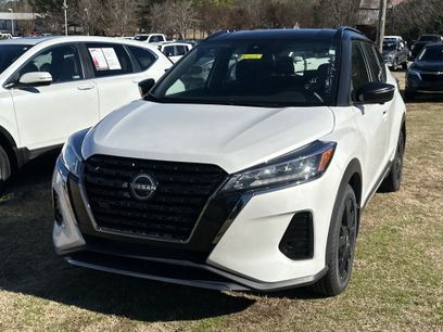 Used 2023 Nissan Kicks SR