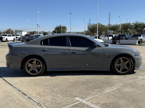 Used 2023 Dodge Charger R/T w/ Blacktop Package image 3