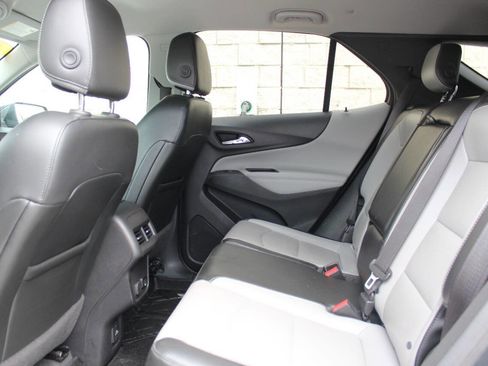 Used 2018 Chevrolet Equinox Premier image 13