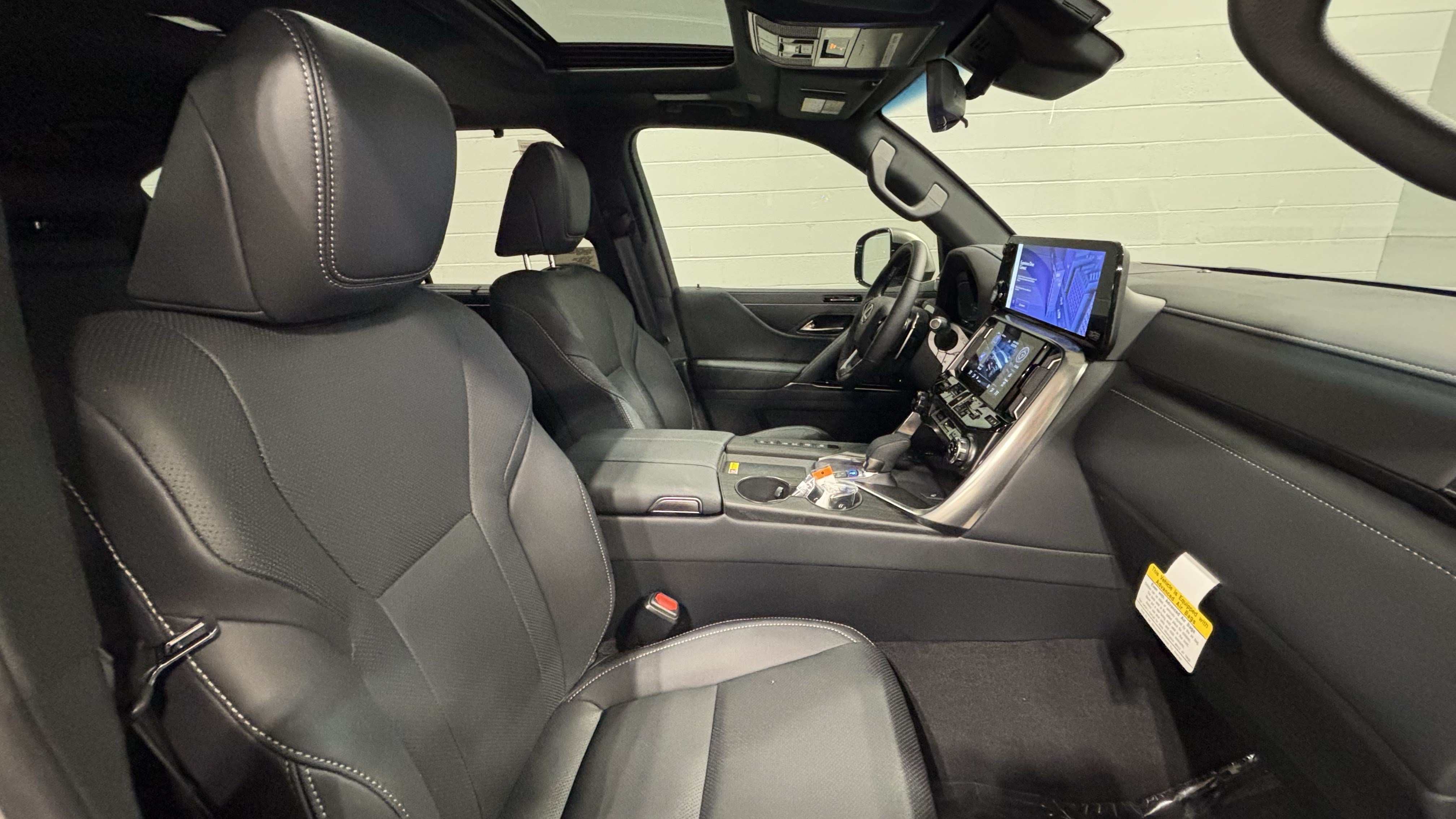 Certified 2026 Lexus LX 700h Luxury AWD/4WD image 43