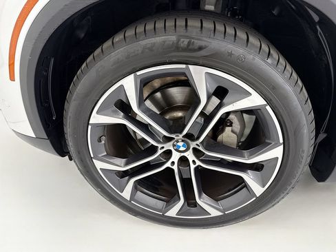Used 2022 BMW X5 sDrive40i w/ Premium Package RWD image 29