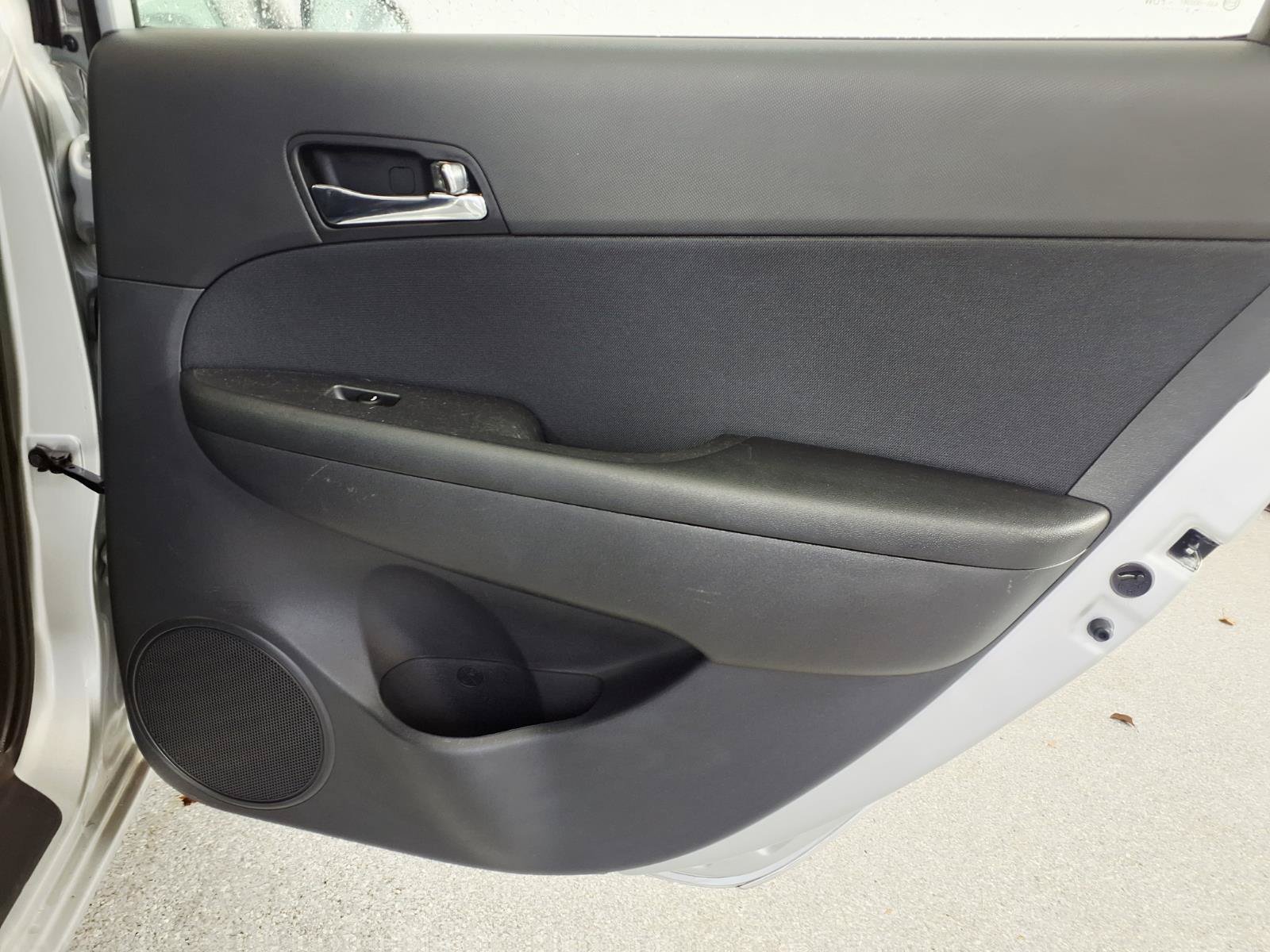 Used 2009 Hyundai Elantra FWD image 8