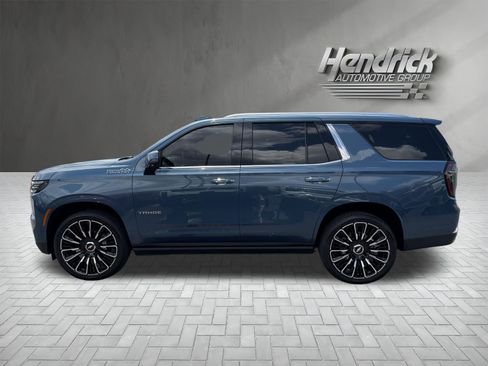 Used 2025 Chevrolet Tahoe High Country AWD/4WD image 7