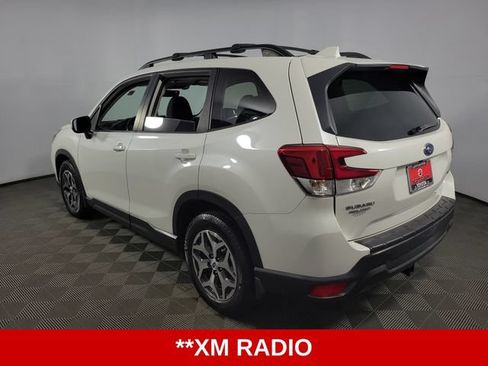 Used 2019 Subaru Forester Premium AWD/4WD image 7