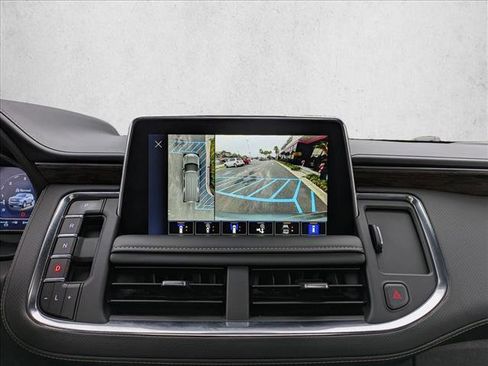 Used 2024 Chevrolet Suburban Premier image 12
